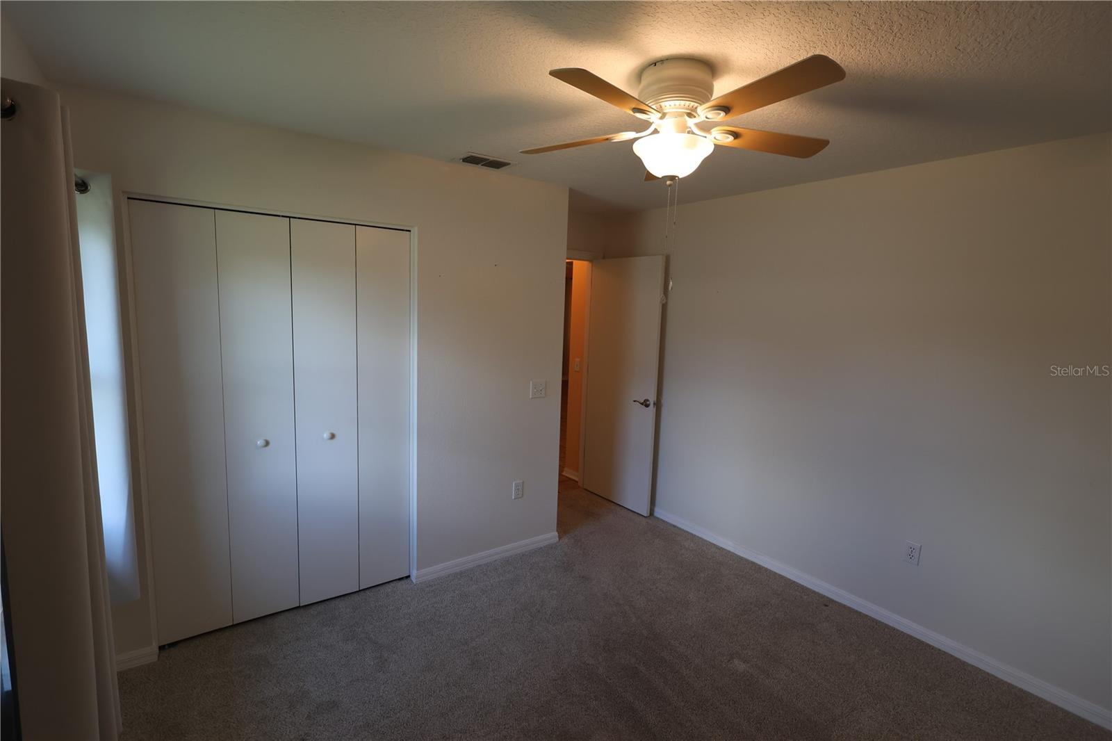 Image 25 of 44 For 114 Bergen Circle