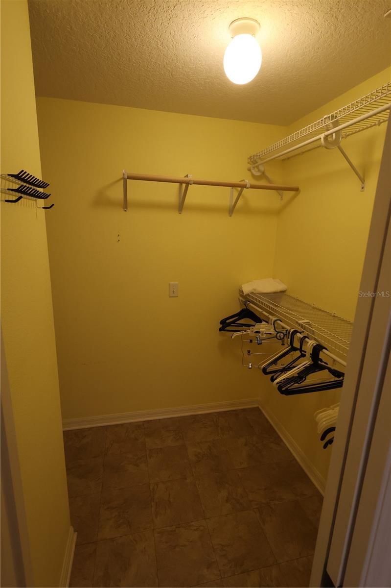 Image 32 of 44 For 114 Bergen Circle