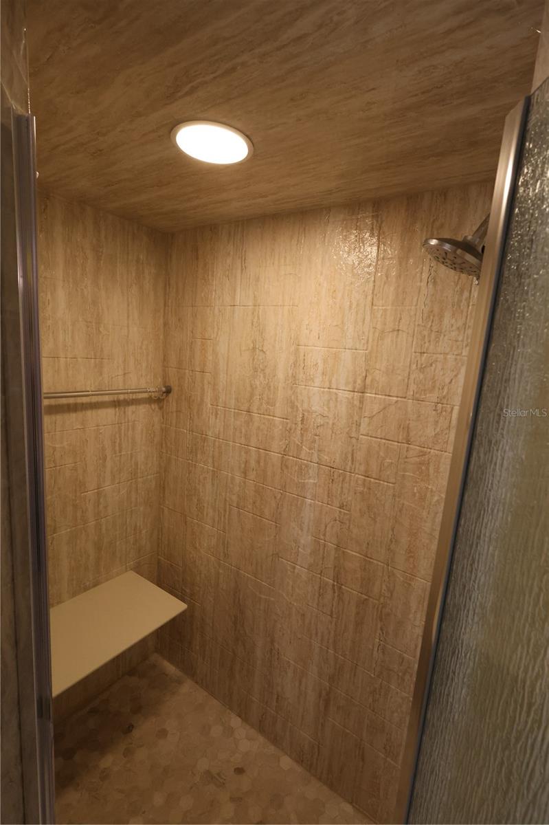 Image 34 of 44 For 114 Bergen Circle