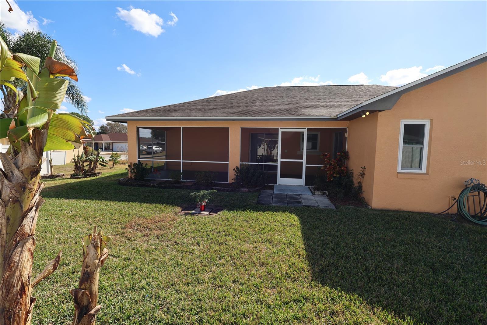 Image 7 of 44 For 114 Bergen Circle