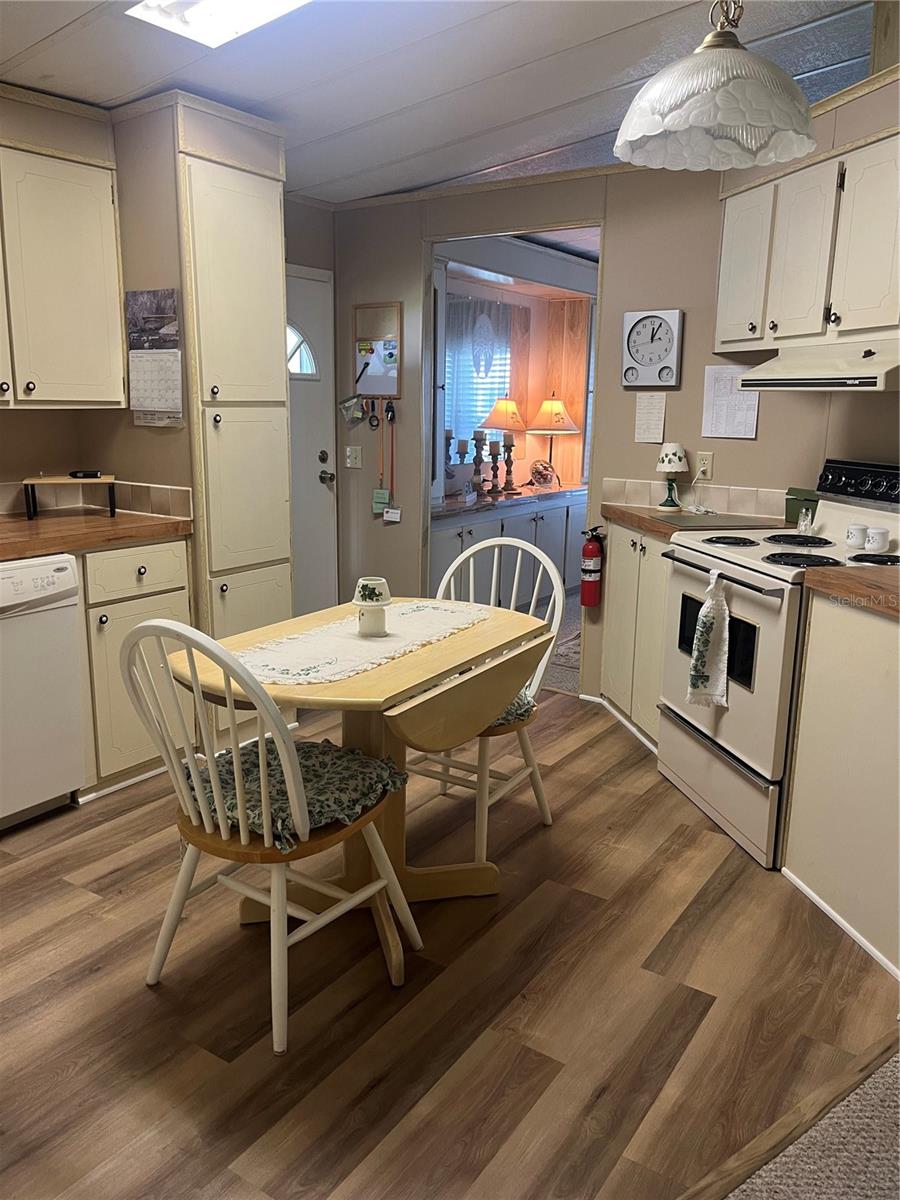 Image 11 of 29 For 96 Parson Drive