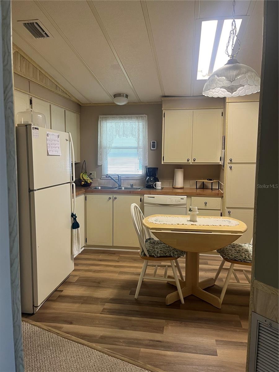 Image 13 of 29 For 96 Parson Drive