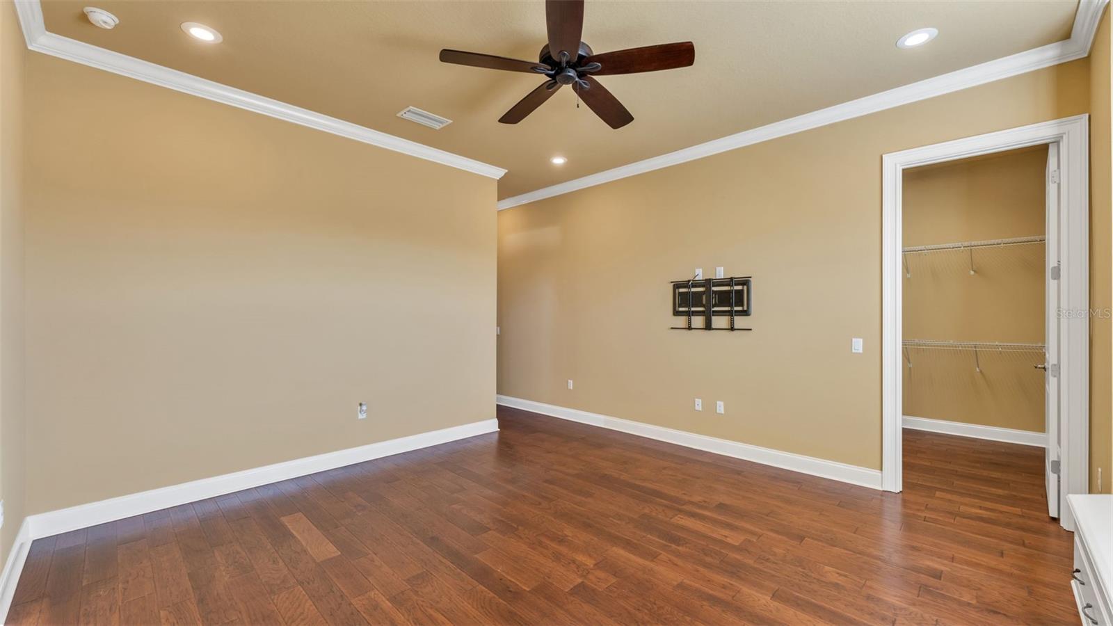 Image 41 of 74 For 2945 Saddle Ridge Lane