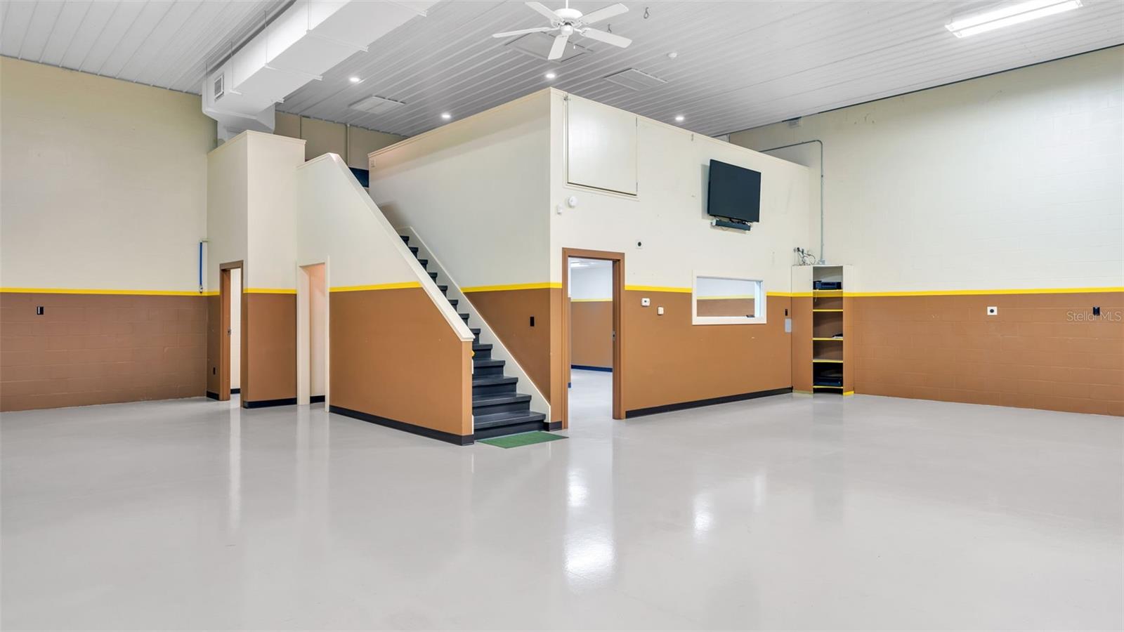 Image 57 of 74 For 2945 Saddle Ridge Lane