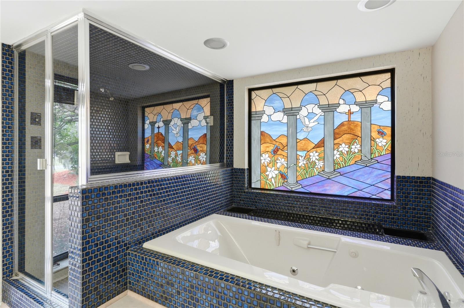 Image 19 of 55 For 1803 Country Club Court