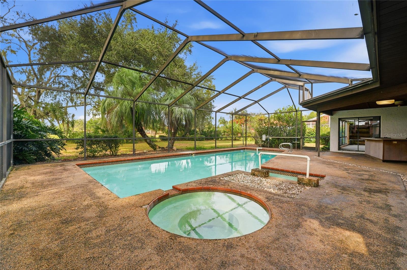 Image 41 of 55 For 1803 Country Club Court