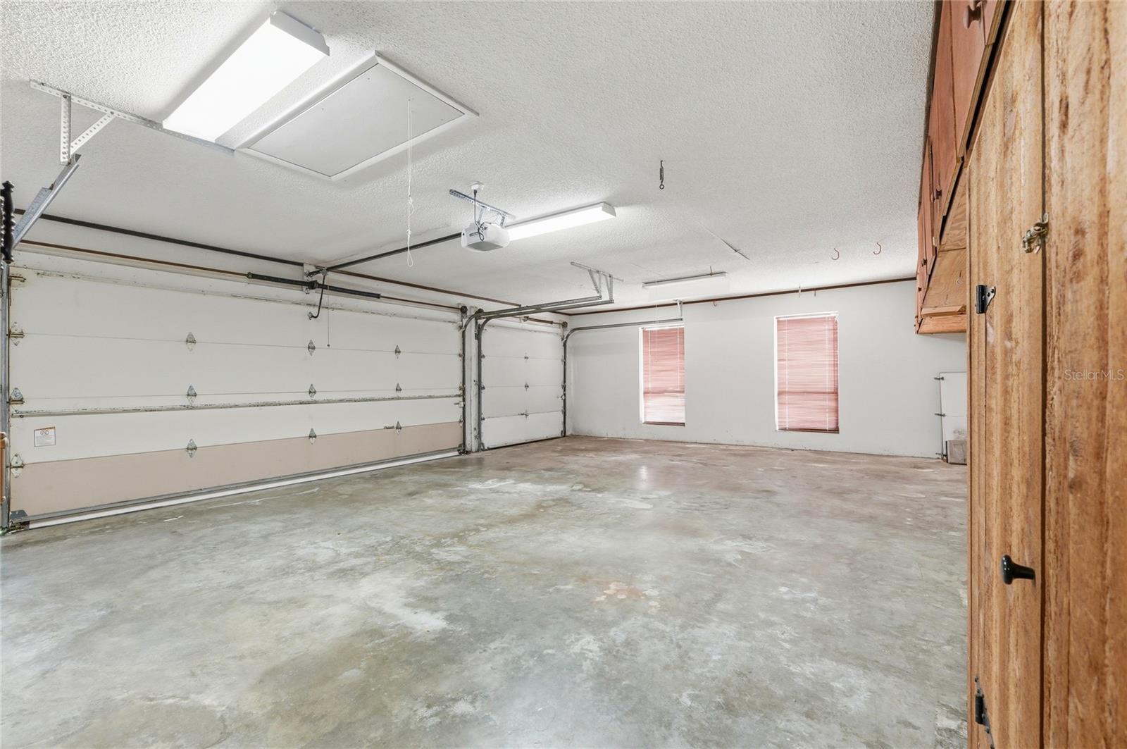 Image 44 of 55 For 1803 Country Club Court