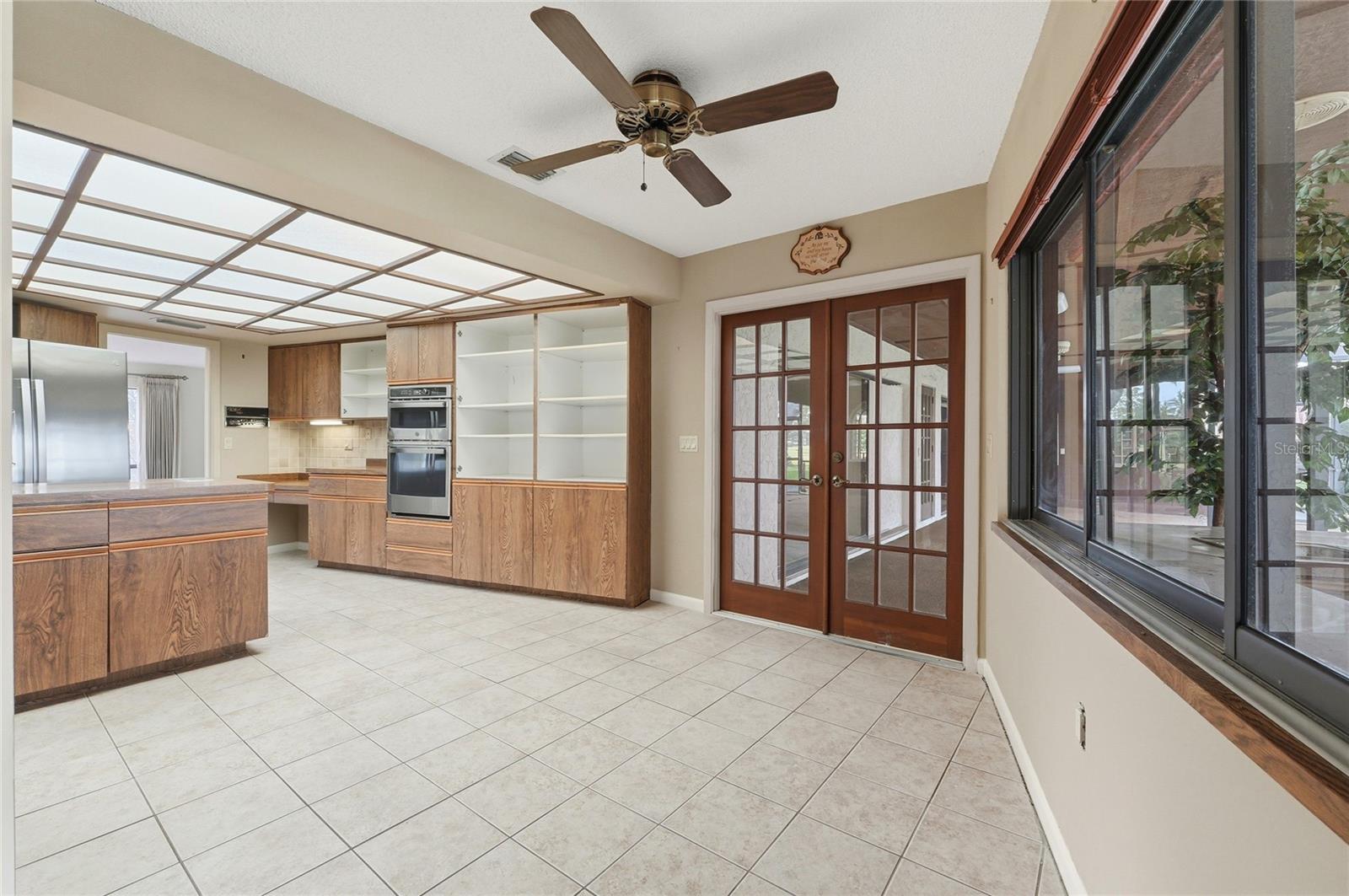 Image 9 of 55 For 1803 Country Club Court