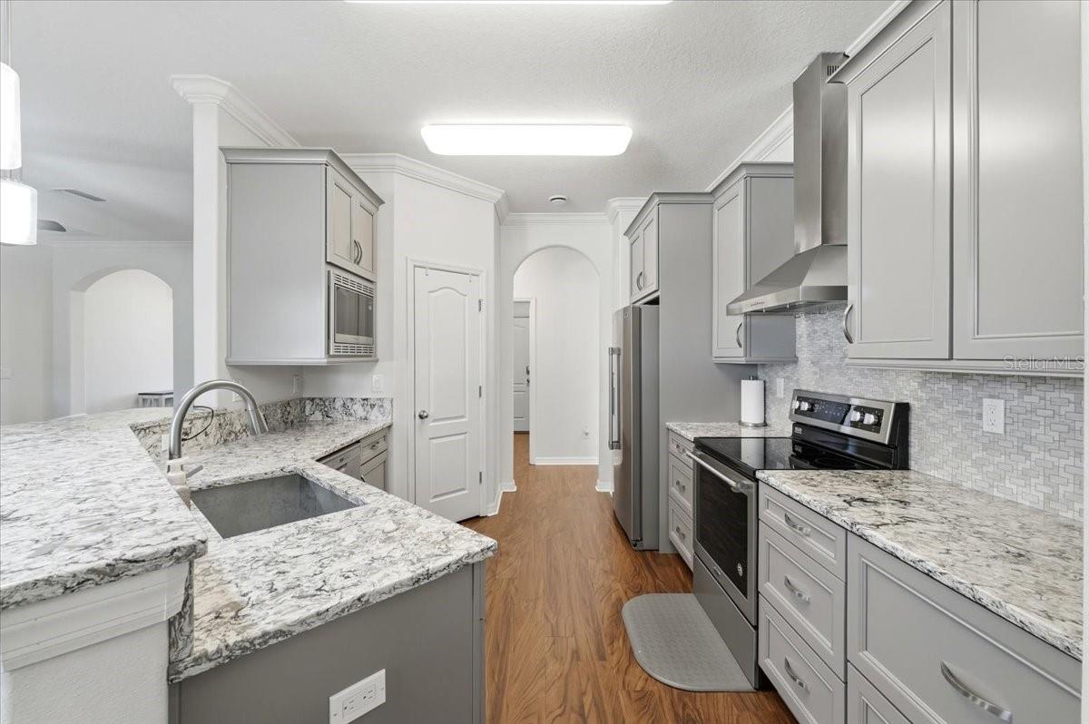 Image 16 of 57 For 225 Franklin Court