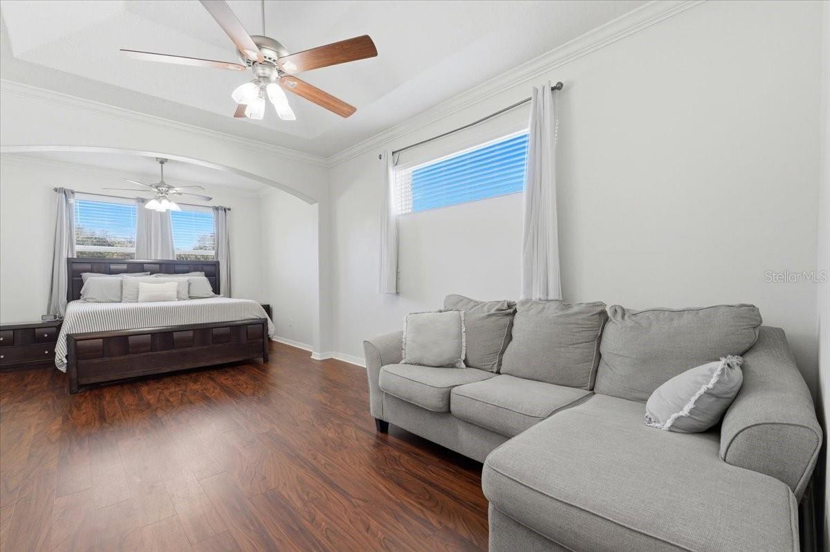 Image 25 of 57 For 225 Franklin Court