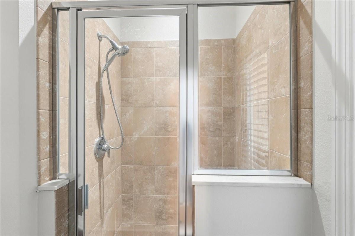 Image 33 of 57 For 225 Franklin Court