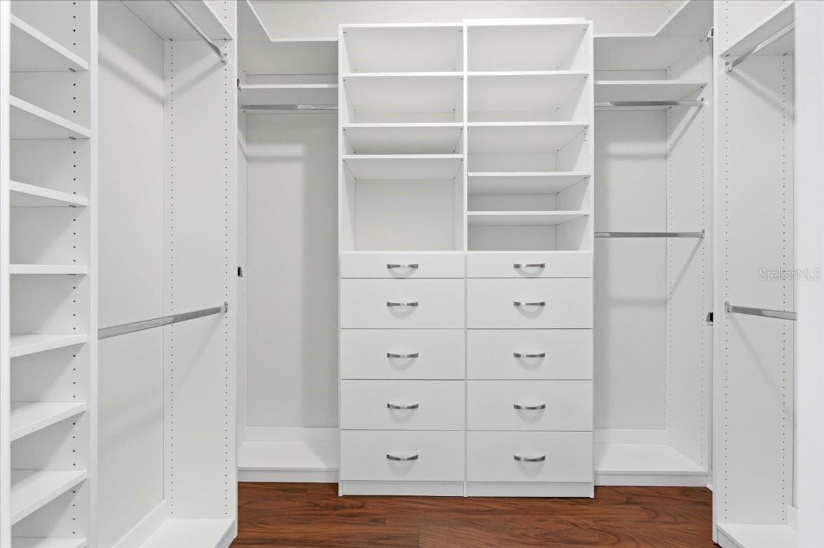 Image 34 of 57 For 225 Franklin Court