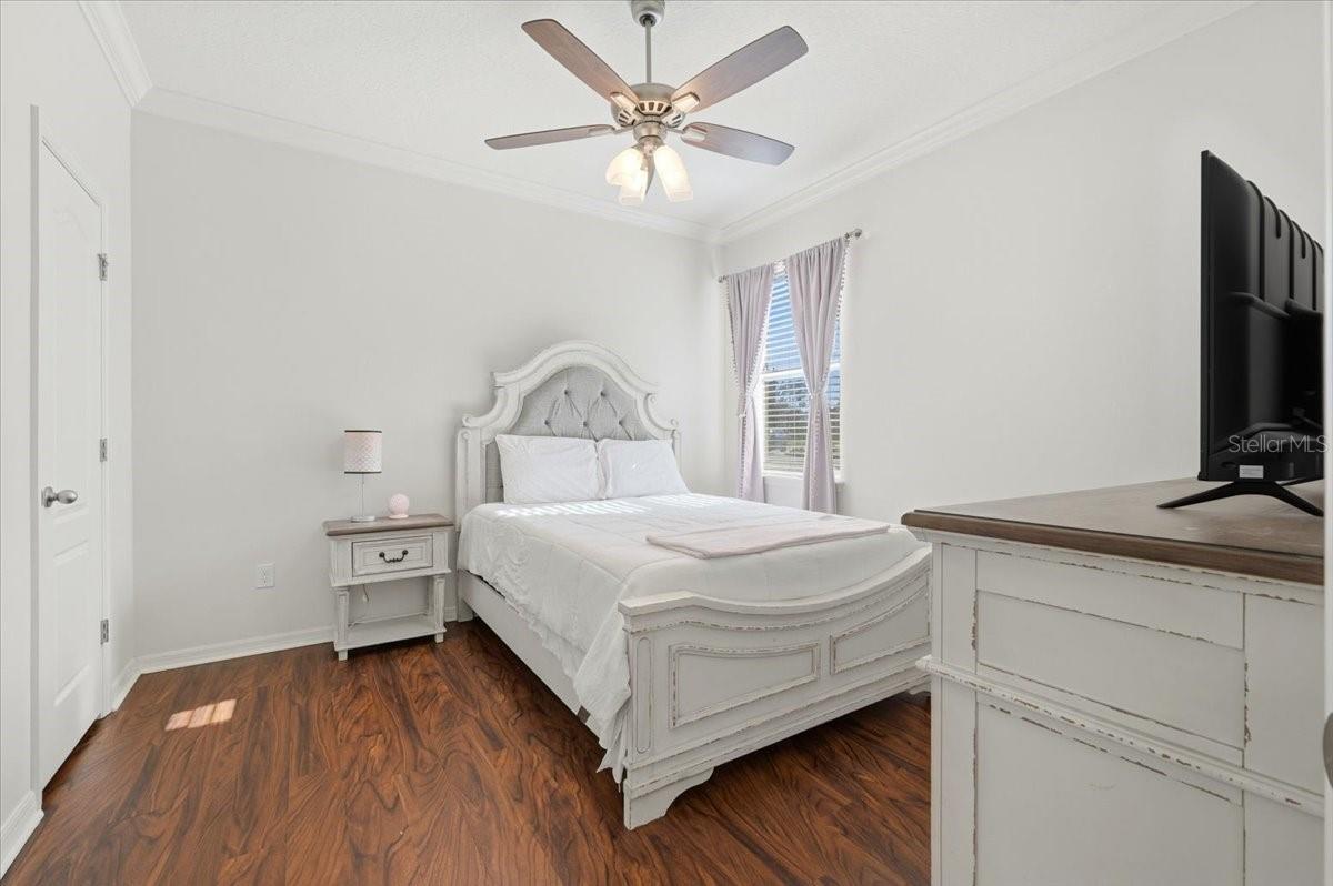 Image 35 of 57 For 225 Franklin Court