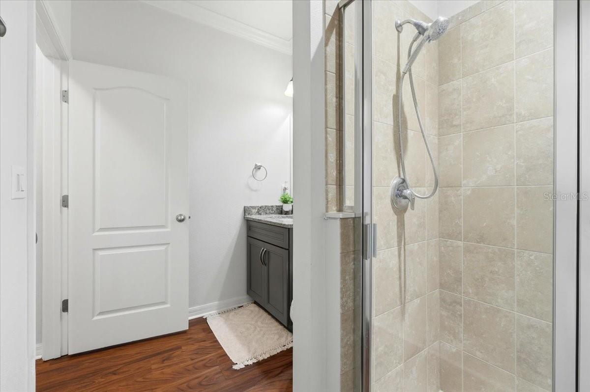 Image 43 of 57 For 225 Franklin Court