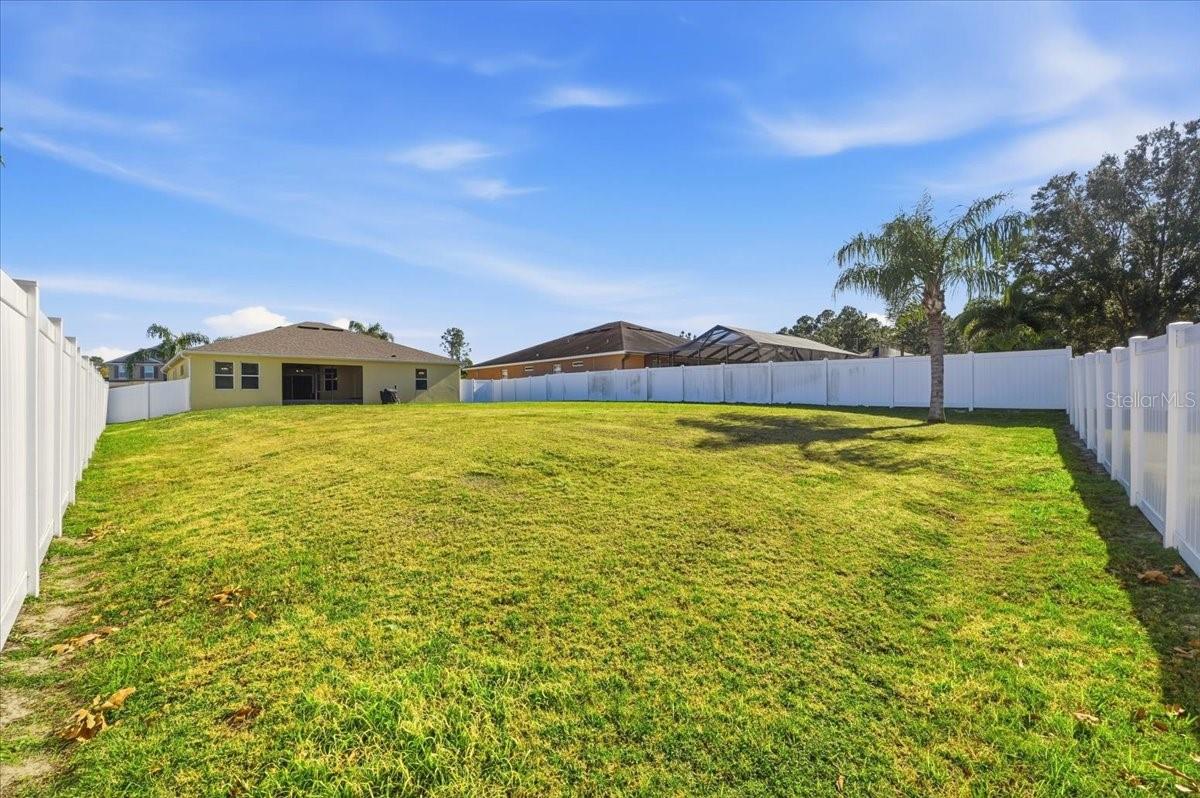 Image 49 of 57 For 225 Franklin Court