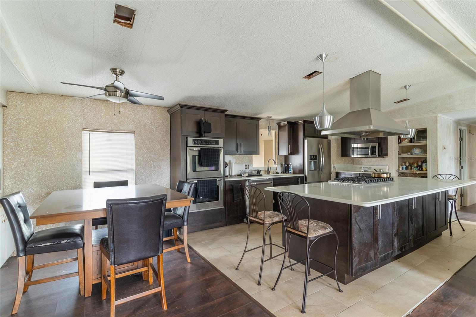 Image 4 of 23 For 4530 Lake Lowery Road