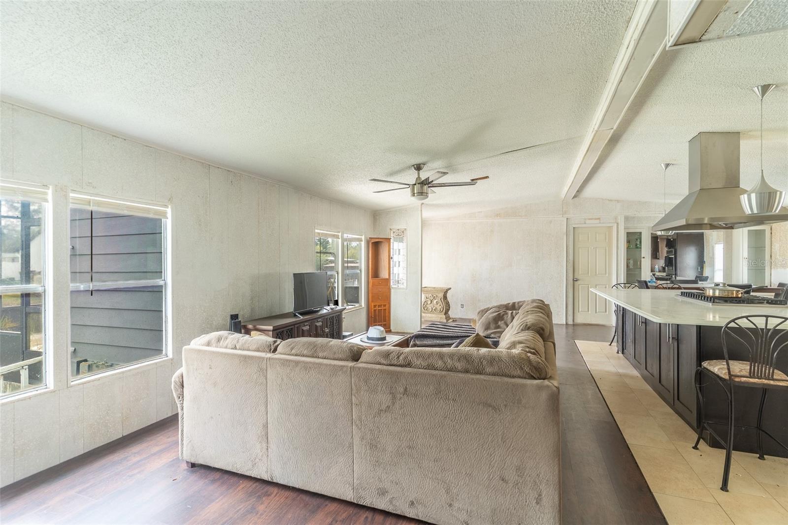 Image 5 of 23 For 4530 Lake Lowery Road