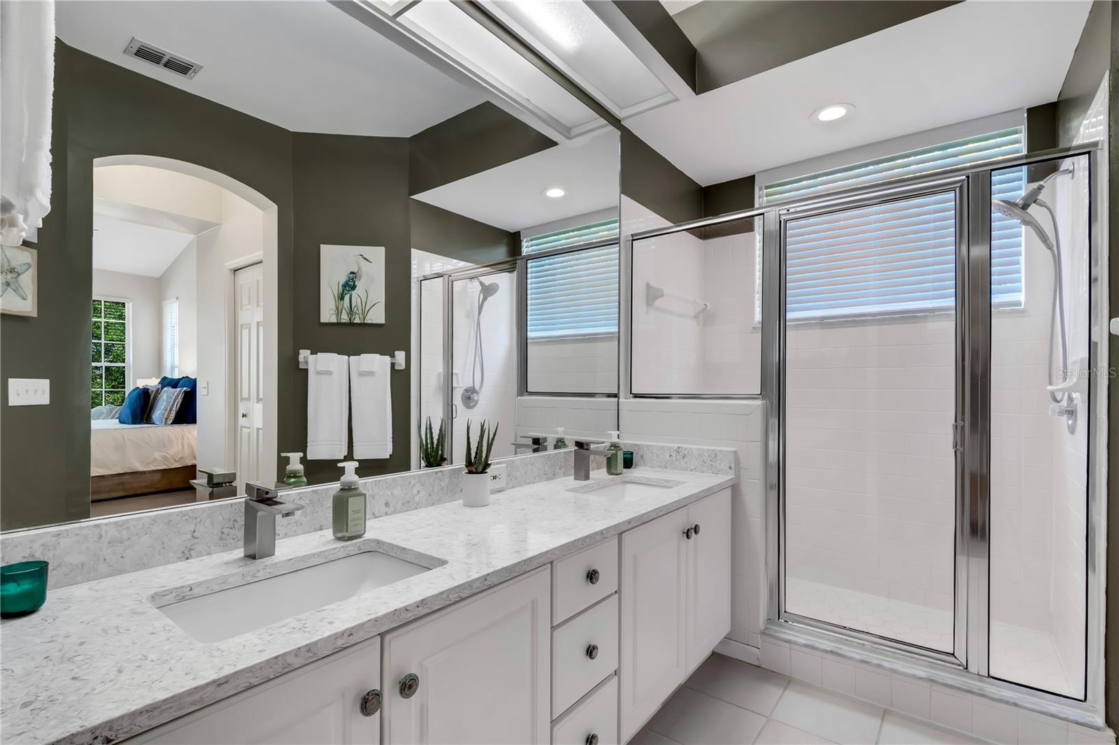 Image 20 of 58 For 421 Enclave Place