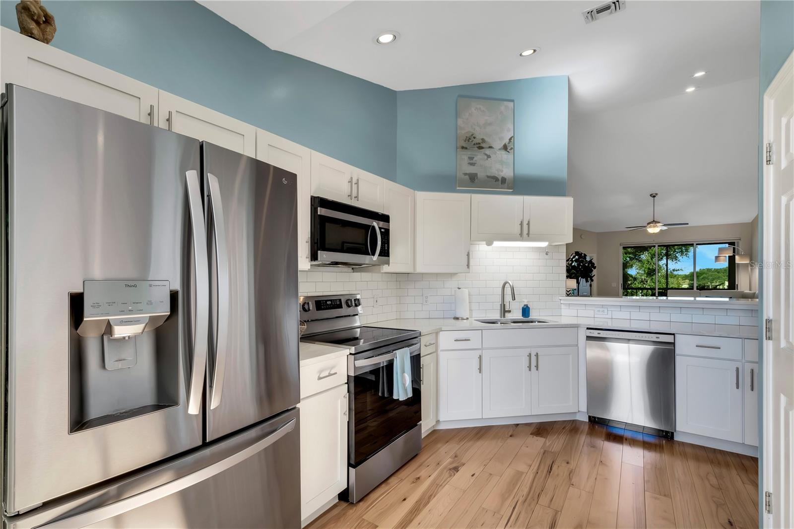 Image 7 of 58 For 421 Enclave Place