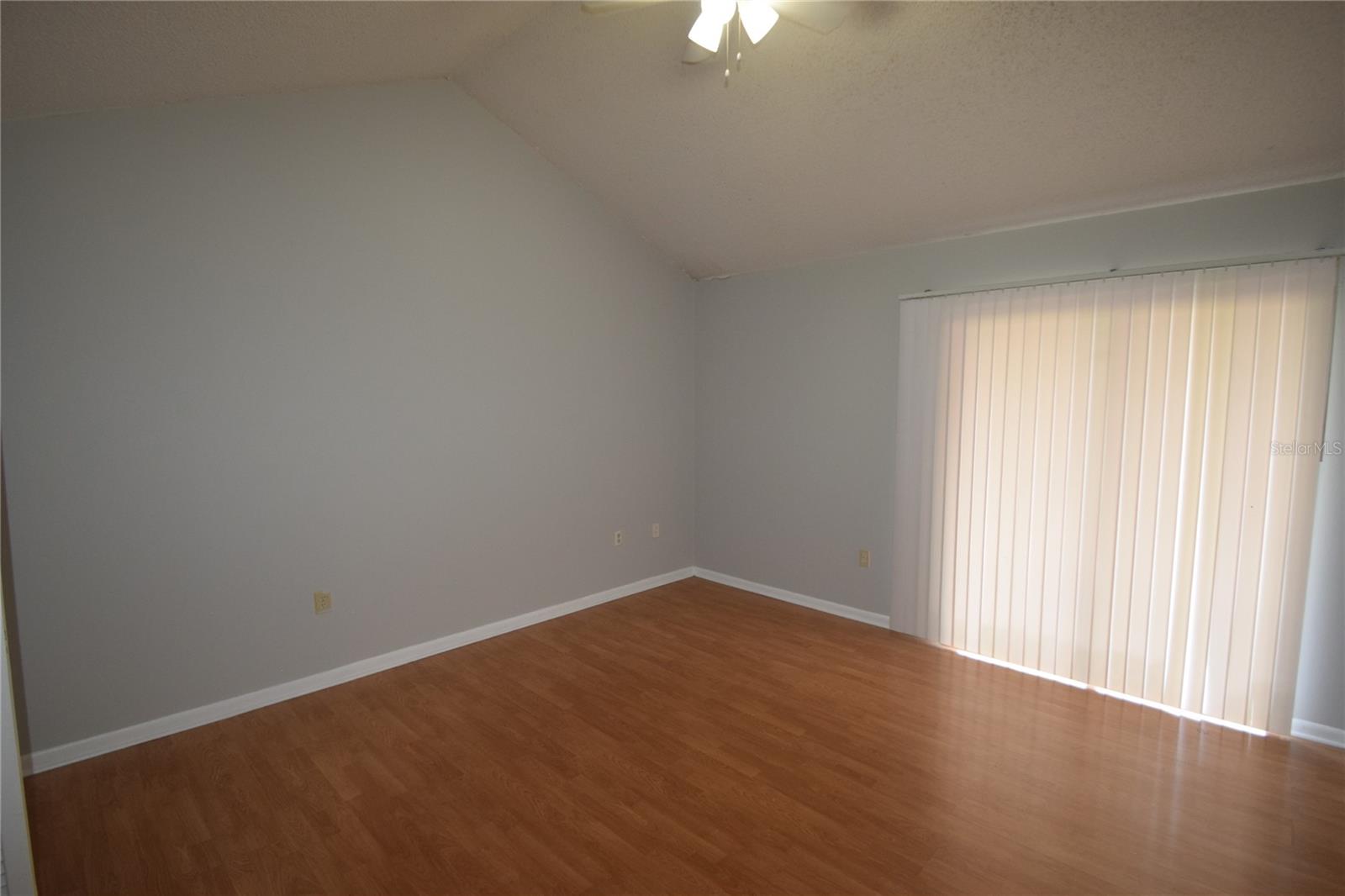 Image 8 of 9 For 450 Market Square E 450