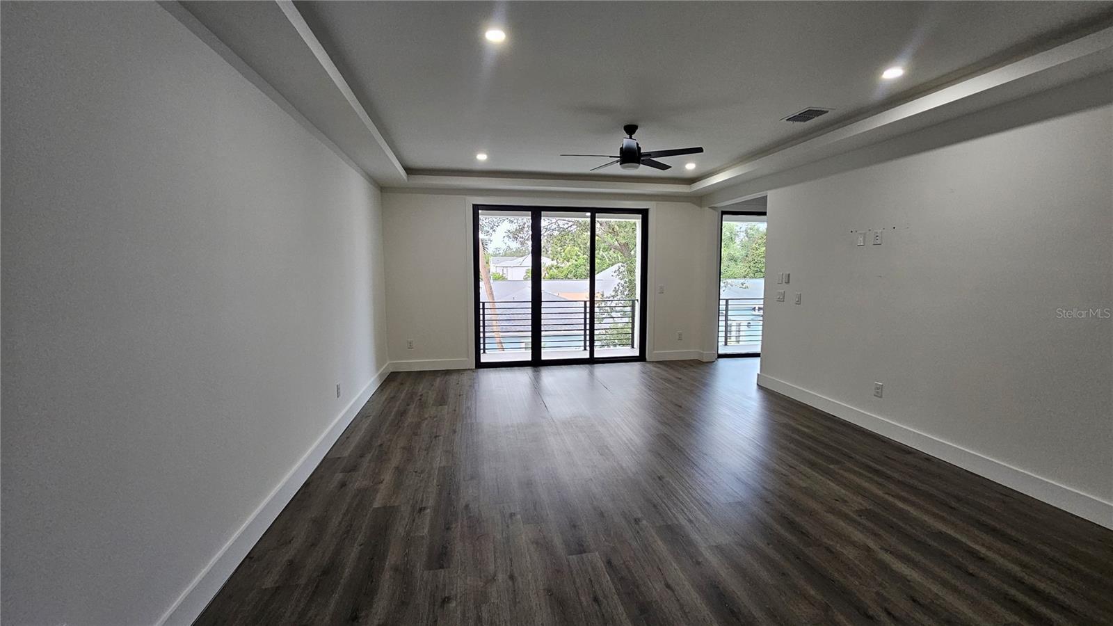 Image 19 of 30 For 3207 Manhattan Avenue