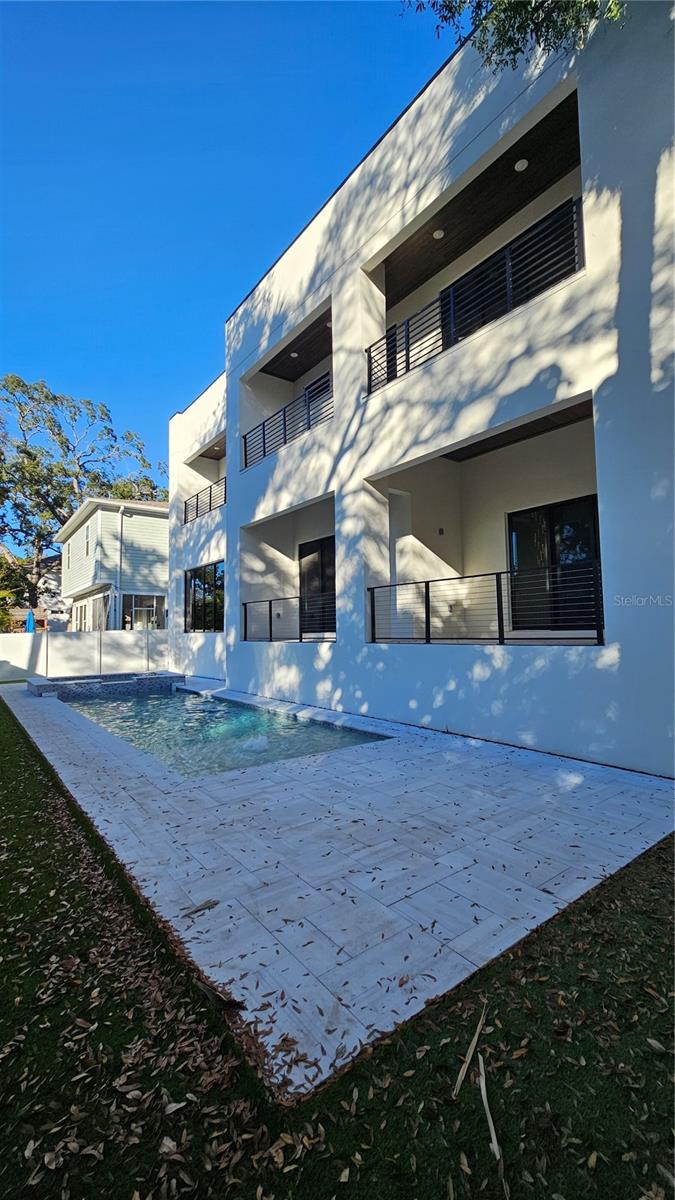 Image 28 of 30 For 3207 Manhattan Avenue