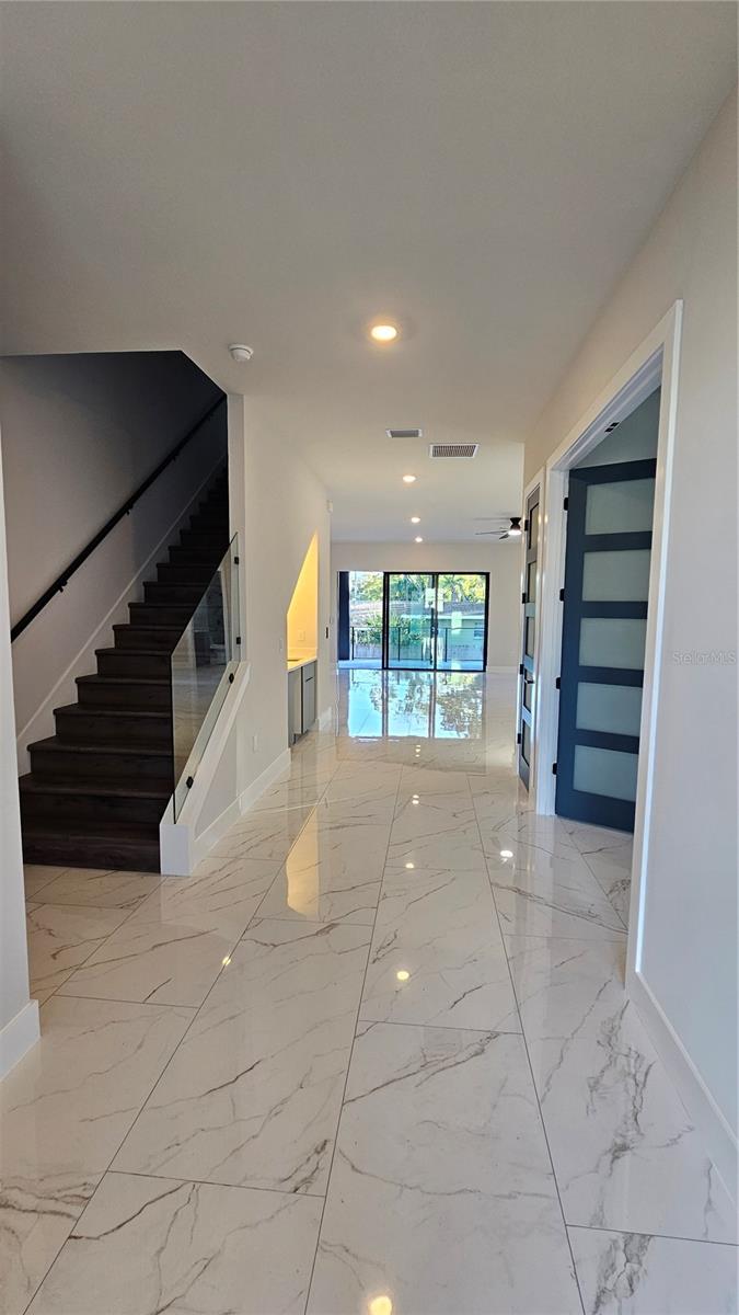 Image 23 of 58 For 4716 Euclid Avenue