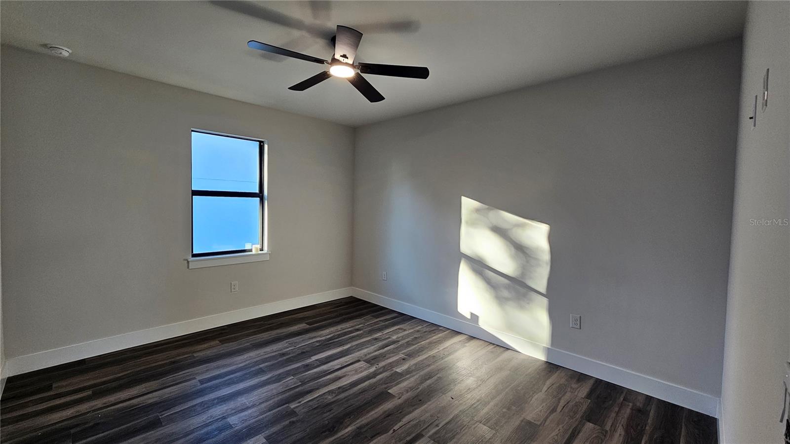 Image 33 of 58 For 4716 Euclid Avenue