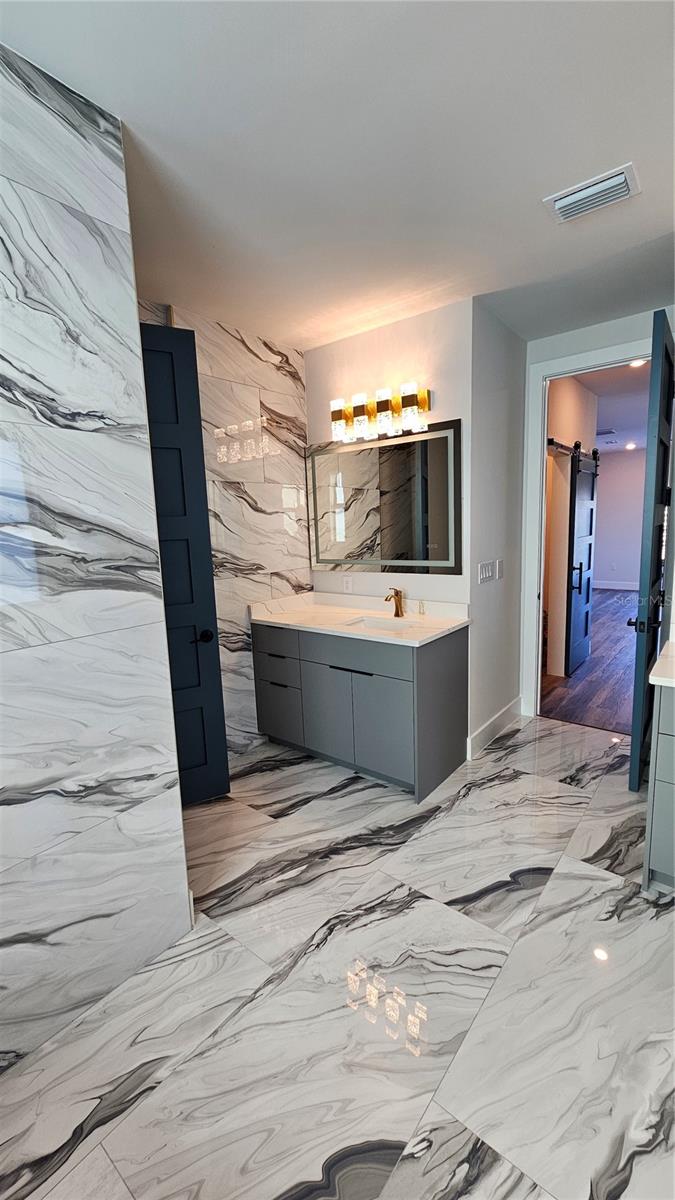 Image 48 of 58 For 4716 Euclid Avenue