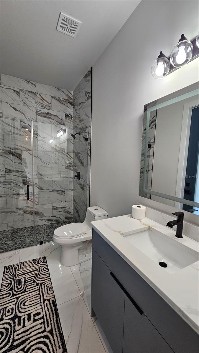 Image 5 of 58 For 4716 Euclid Avenue