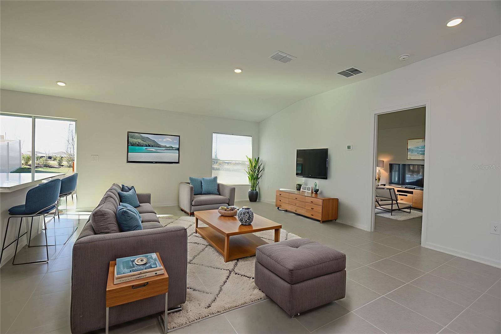 Image 12 of 37 For 2216 Crown Rock Drive