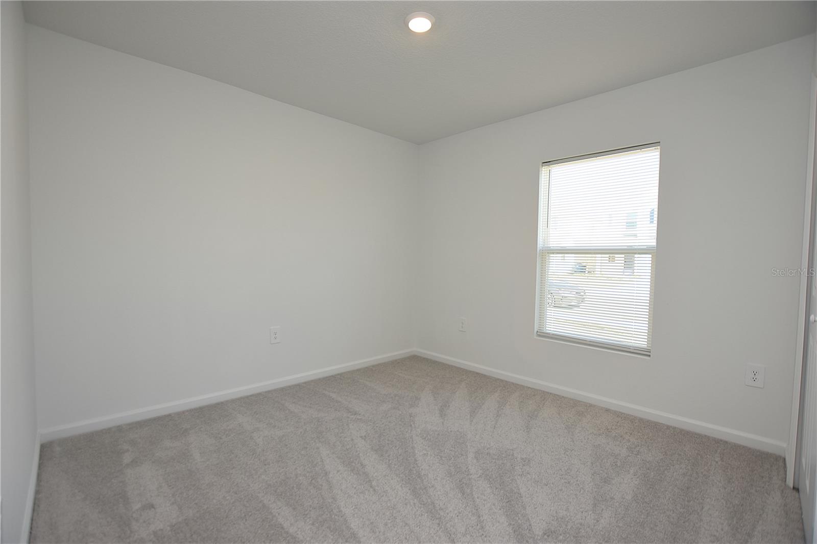 Image 18 of 37 For 2216 Crown Rock Drive