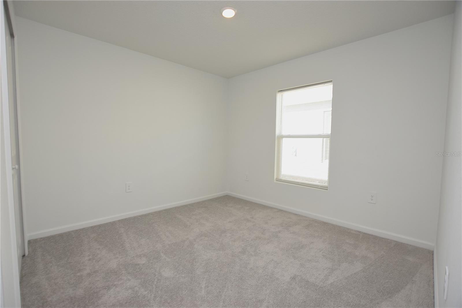 Image 21 of 37 For 2216 Crown Rock Drive