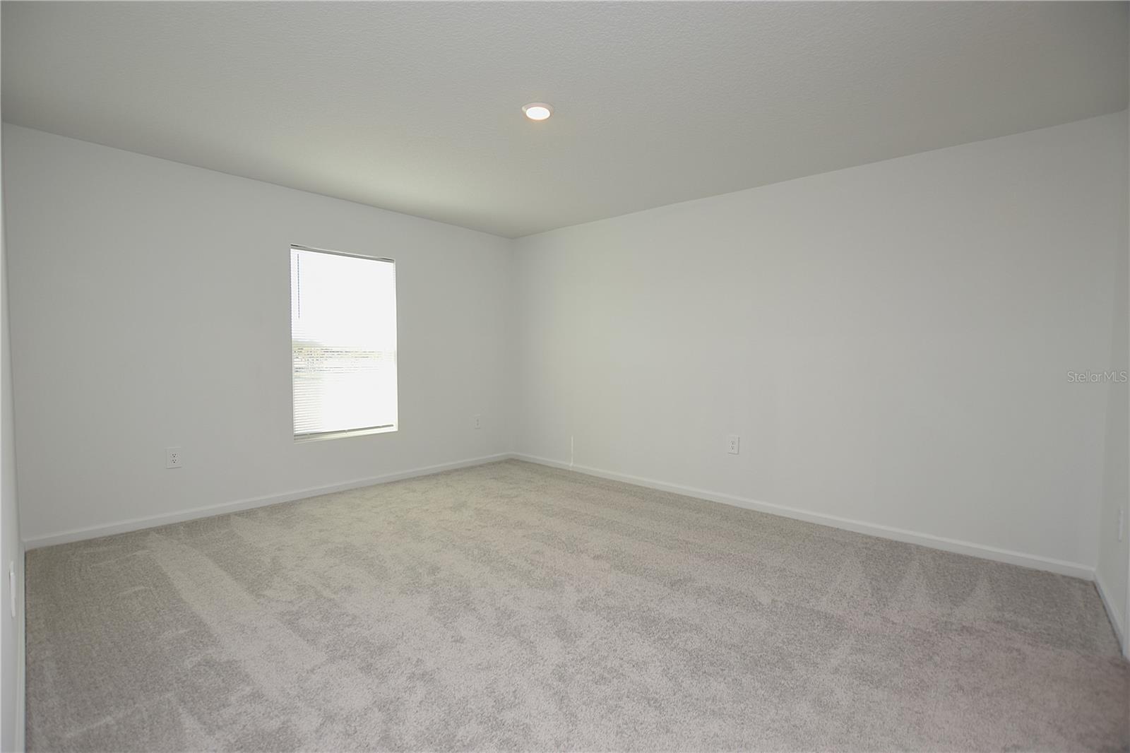 Image 26 of 37 For 2216 Crown Rock Drive