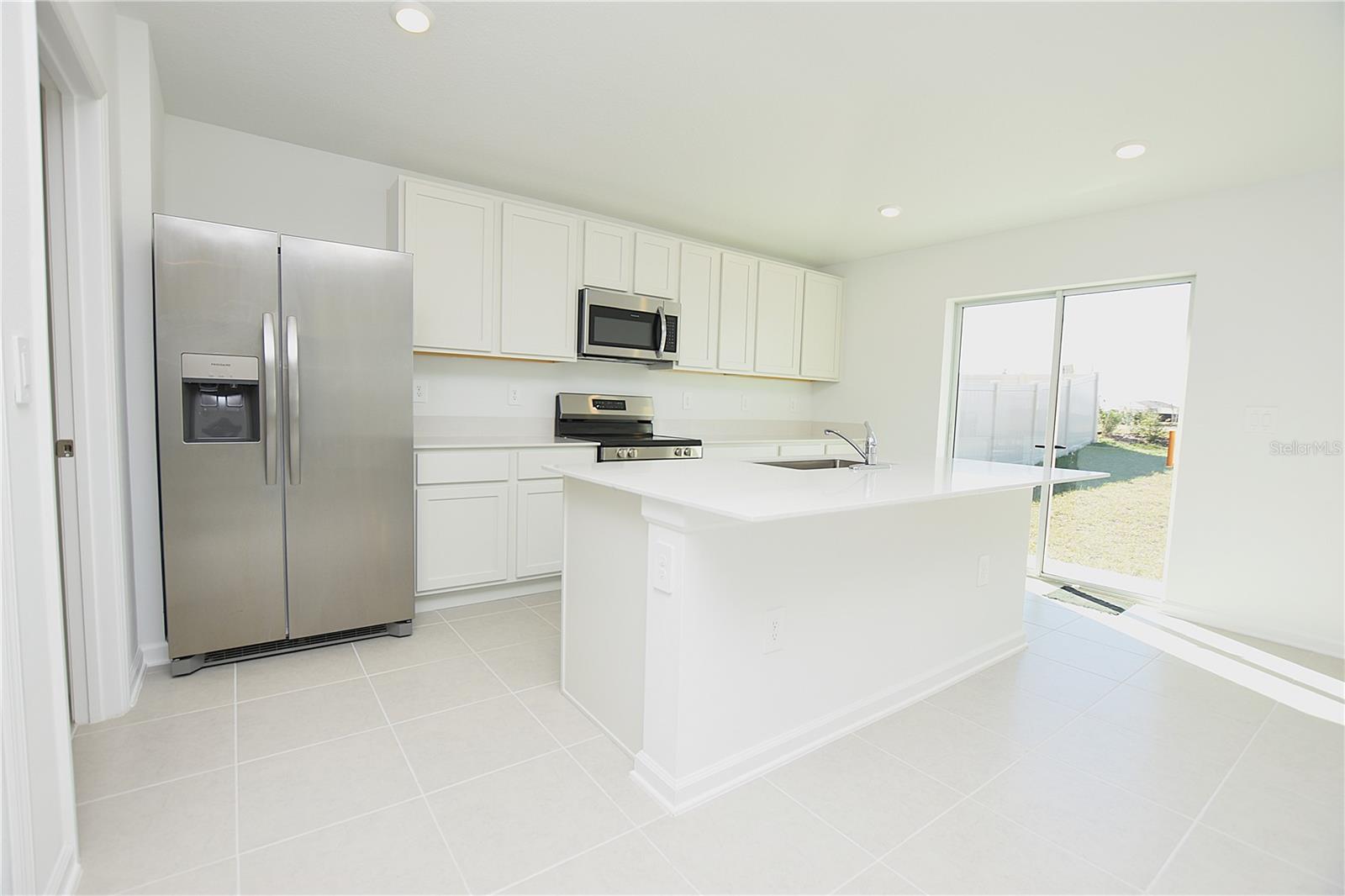 Image 3 of 37 For 2216 Crown Rock Drive