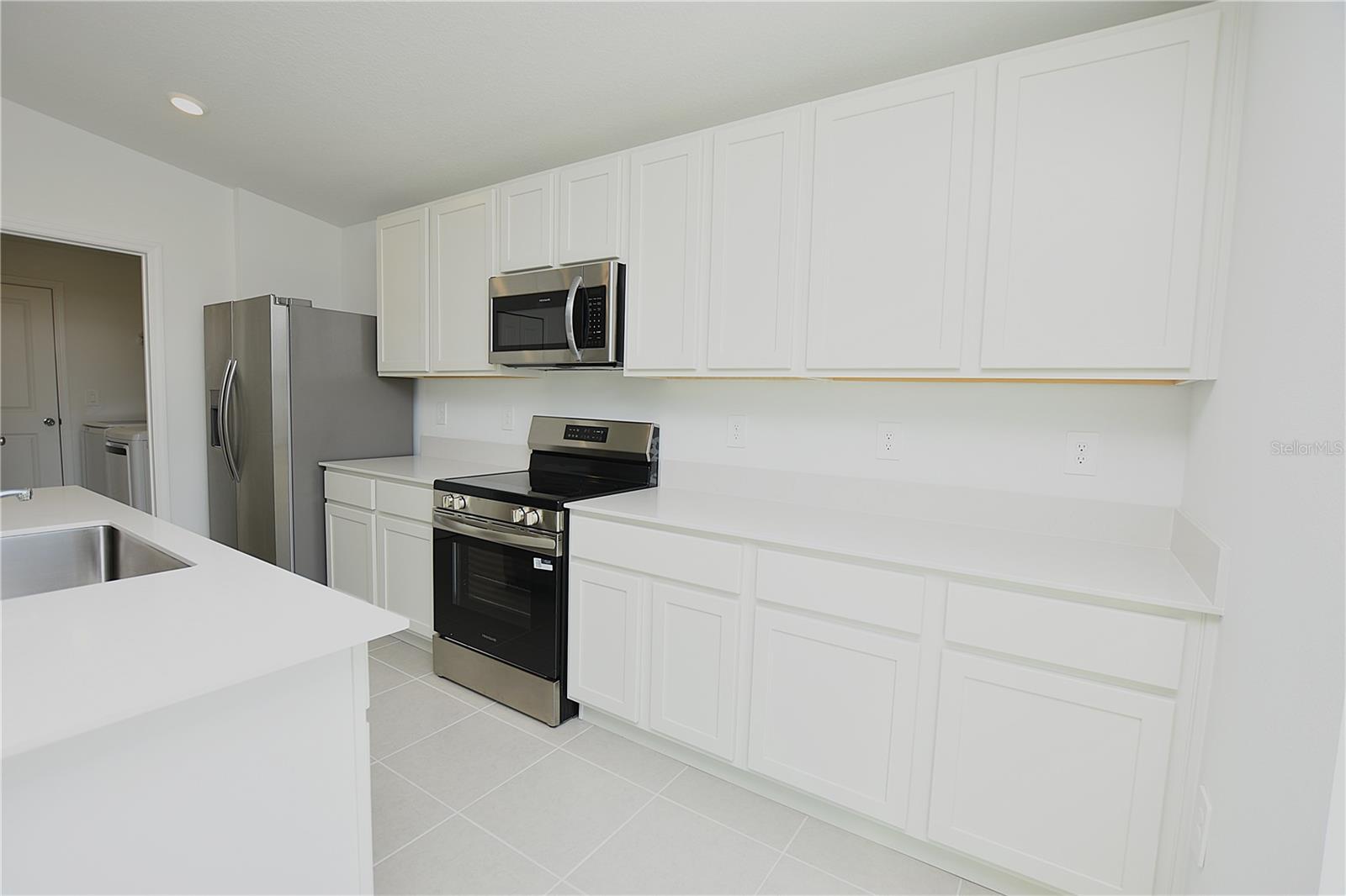 Image 5 of 37 For 2216 Crown Rock Drive