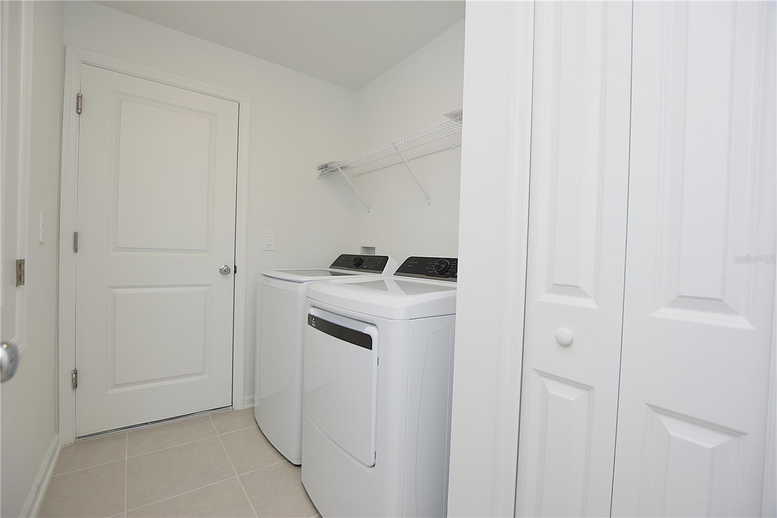 Image 8 of 37 For 2216 Crown Rock Drive