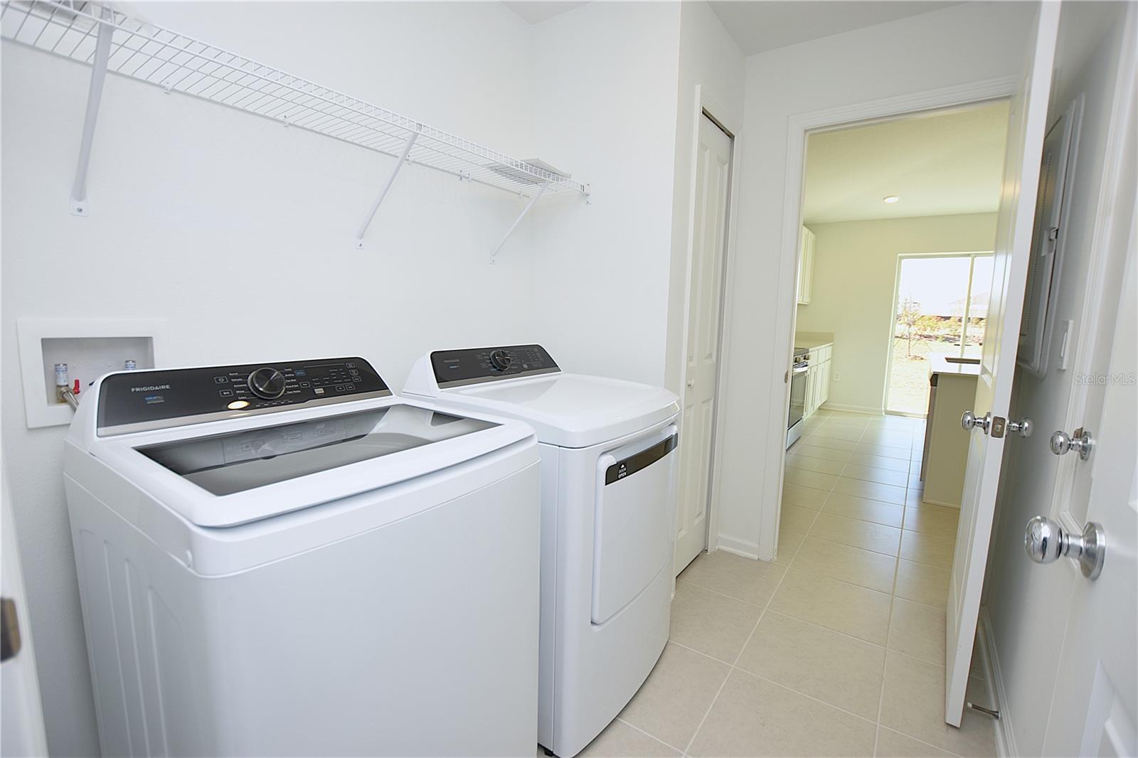 Image 9 of 37 For 2216 Crown Rock Drive