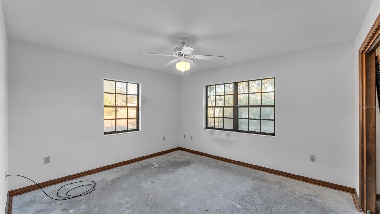 Image 17 of 24 For 1324 Costine Drive