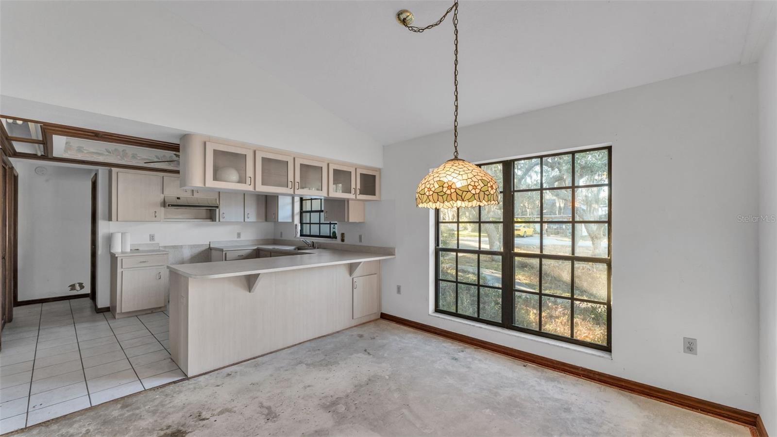 Image 5 of 24 For 1324 Costine Drive