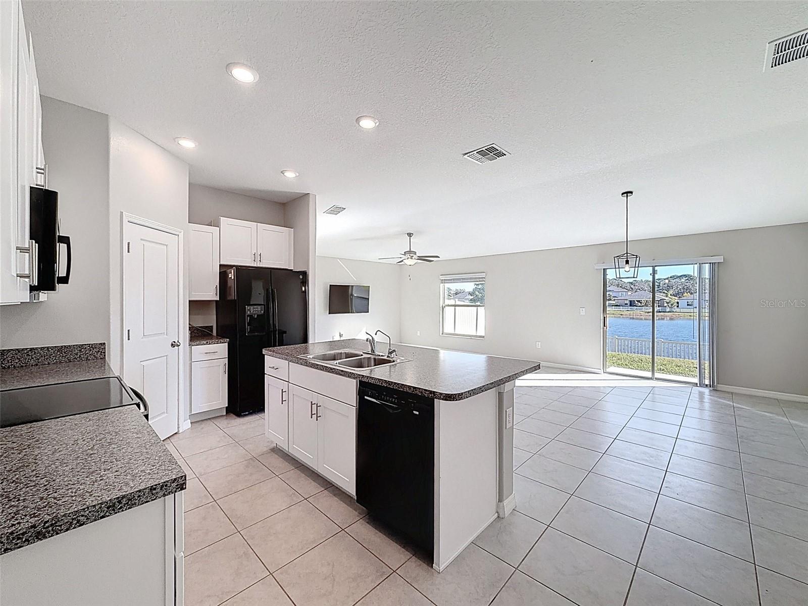 Image 7 of 36 For 15414 Wicked Strong Street