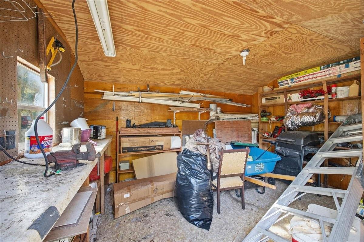 Image 27 of 37 For 10513 Lynnwood Avenue