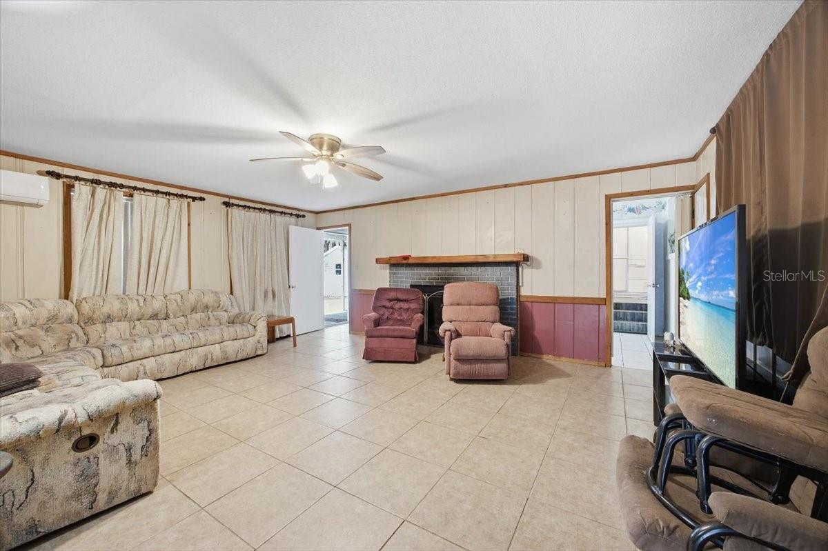 Image 6 of 37 For 10513 Lynnwood Avenue