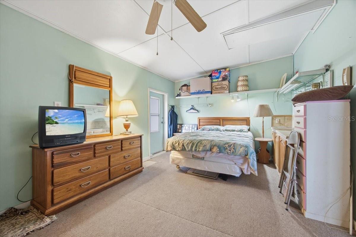 Image 8 of 37 For 10513 Lynnwood Avenue