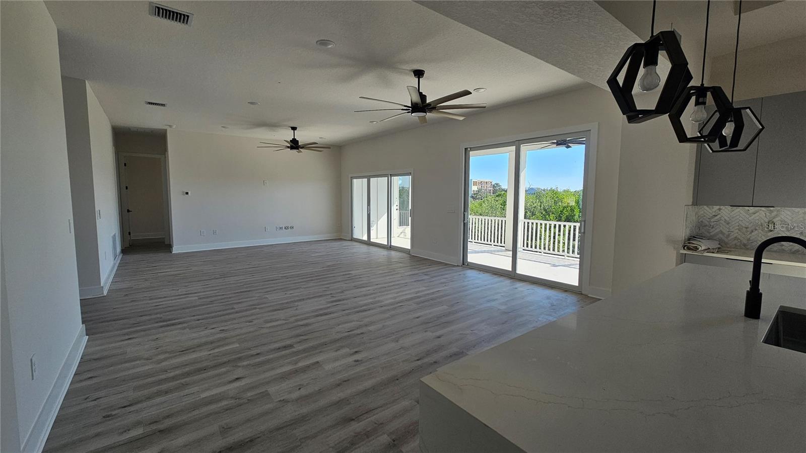 Image 12 of 39 For 10091 Eagle Preserve Drive