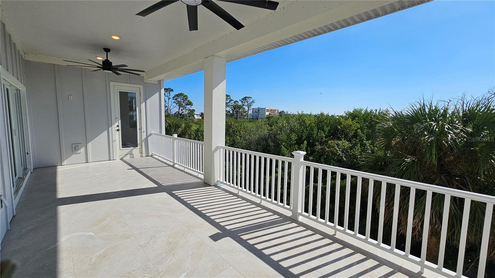 Image 13 of 39 For 10091 Eagle Preserve Drive