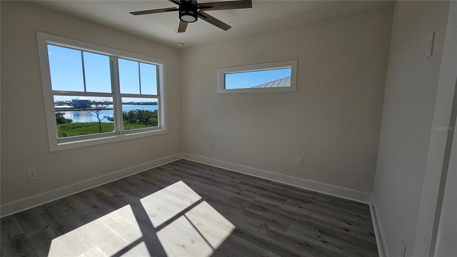 Image 32 of 39 For 10091 Eagle Preserve Drive