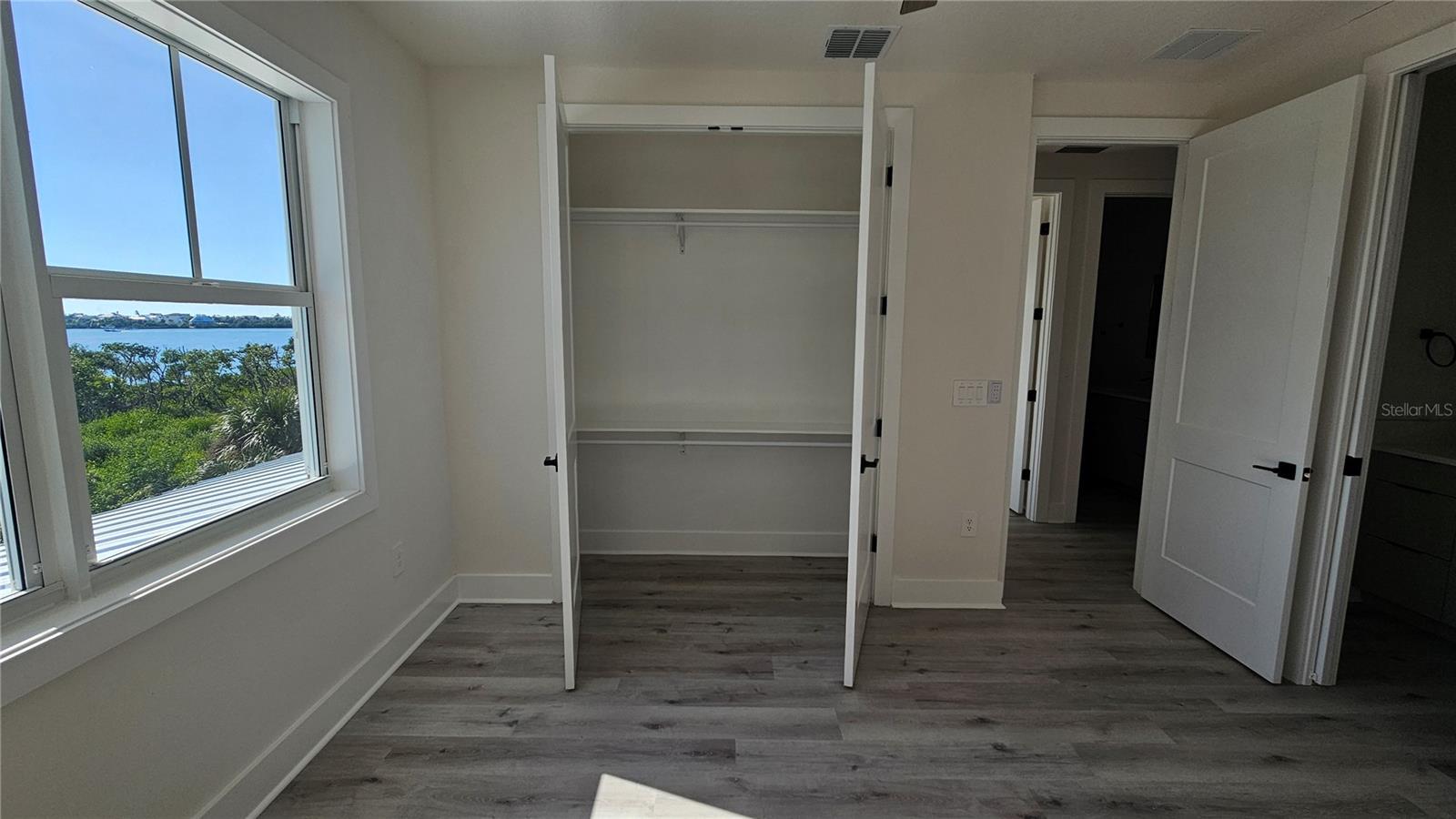 Image 37 of 39 For 10091 Eagle Preserve Drive