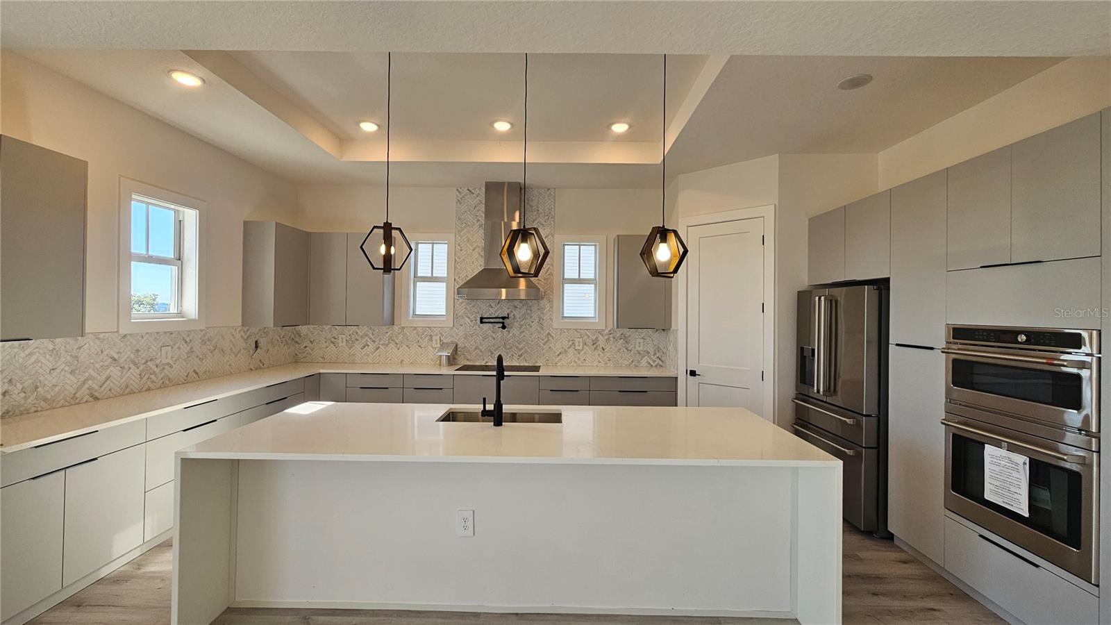 Image 8 of 39 For 10091 Eagle Preserve Drive