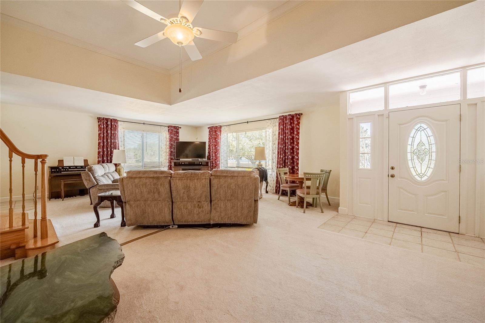 Image 24 of 68 For 102 Lakeshore Boulevard